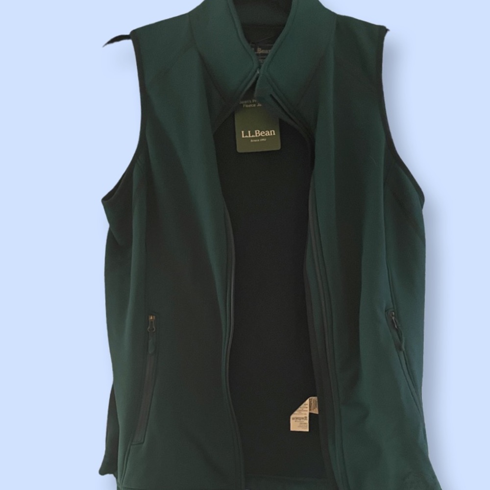 LAST CHANCE-MOVING❌ NWT LLBean Vest